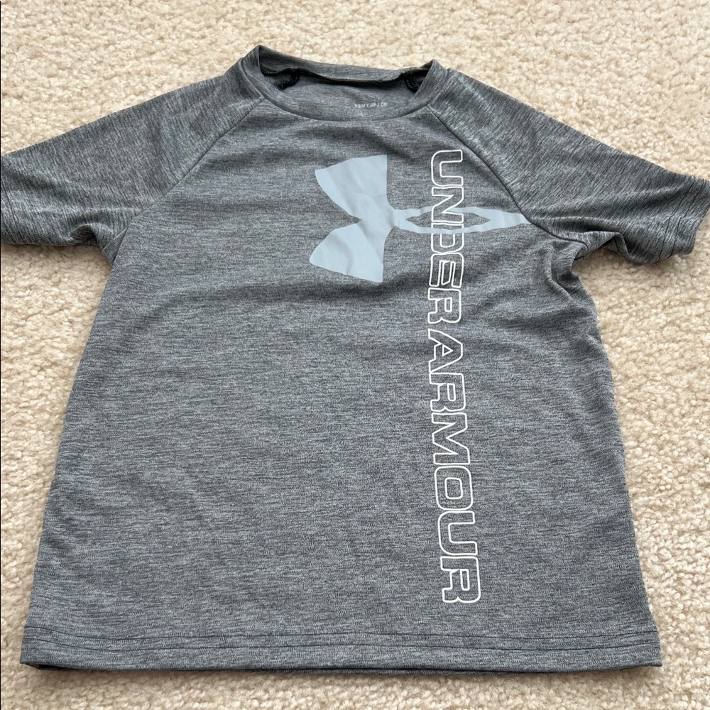 Under Armour Charcoal Gray Performance Tee